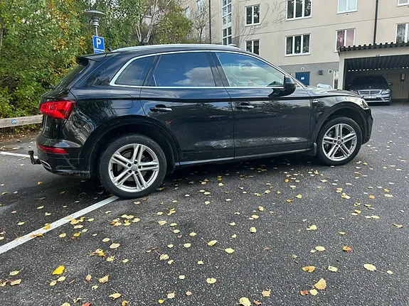 Audi Q5 2017 photo 4