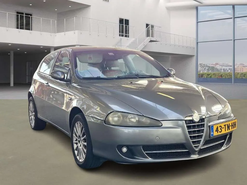 Alfa Romeo 147 2006 photo 3