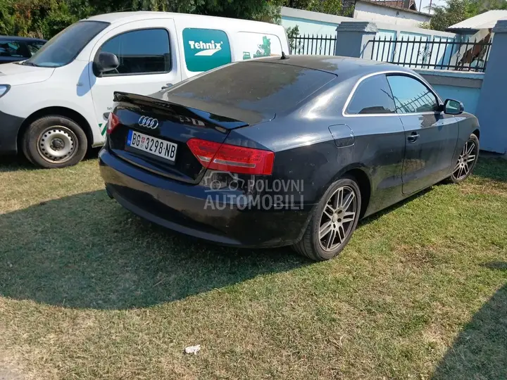 Audi A5 2009 photo 4