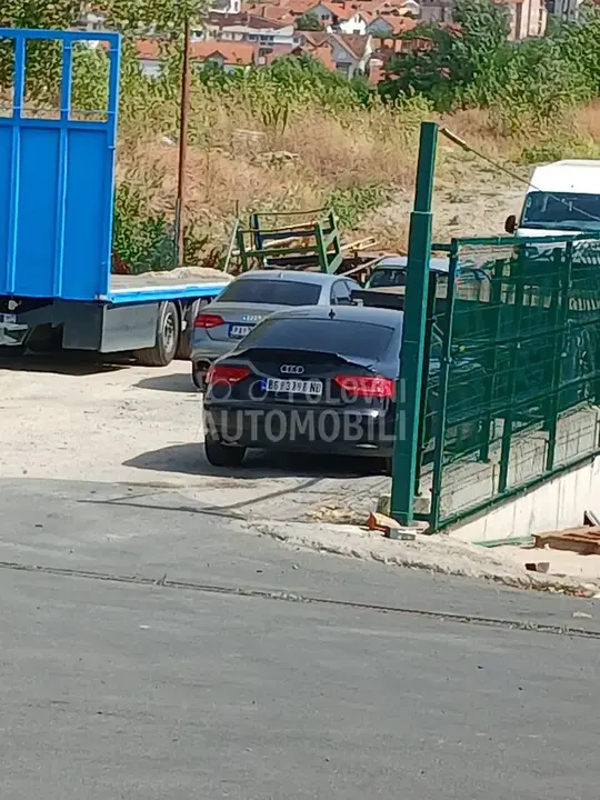 Audi A5 2009 photo 2