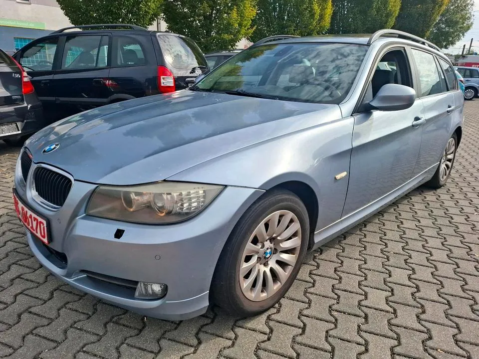 BMW 318I