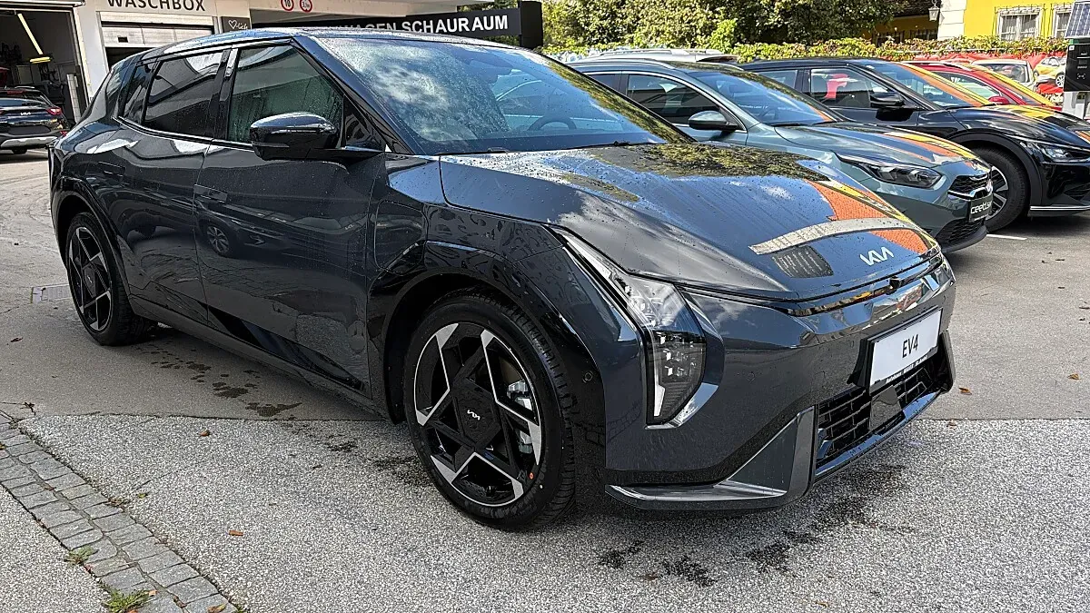 Kia Ev4 photo 2