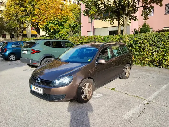 Volkswagen Golf Variant 2011 photo 2