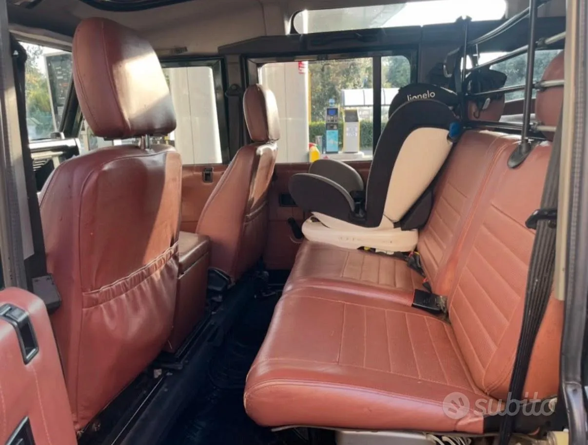 Land Rover Defender 2003 photo 5
