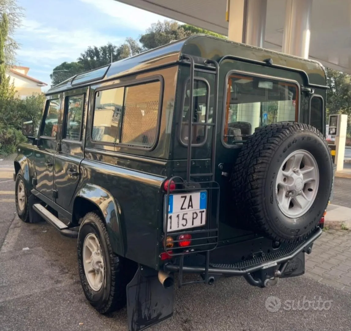 Land Rover Defender 2003 photo 2