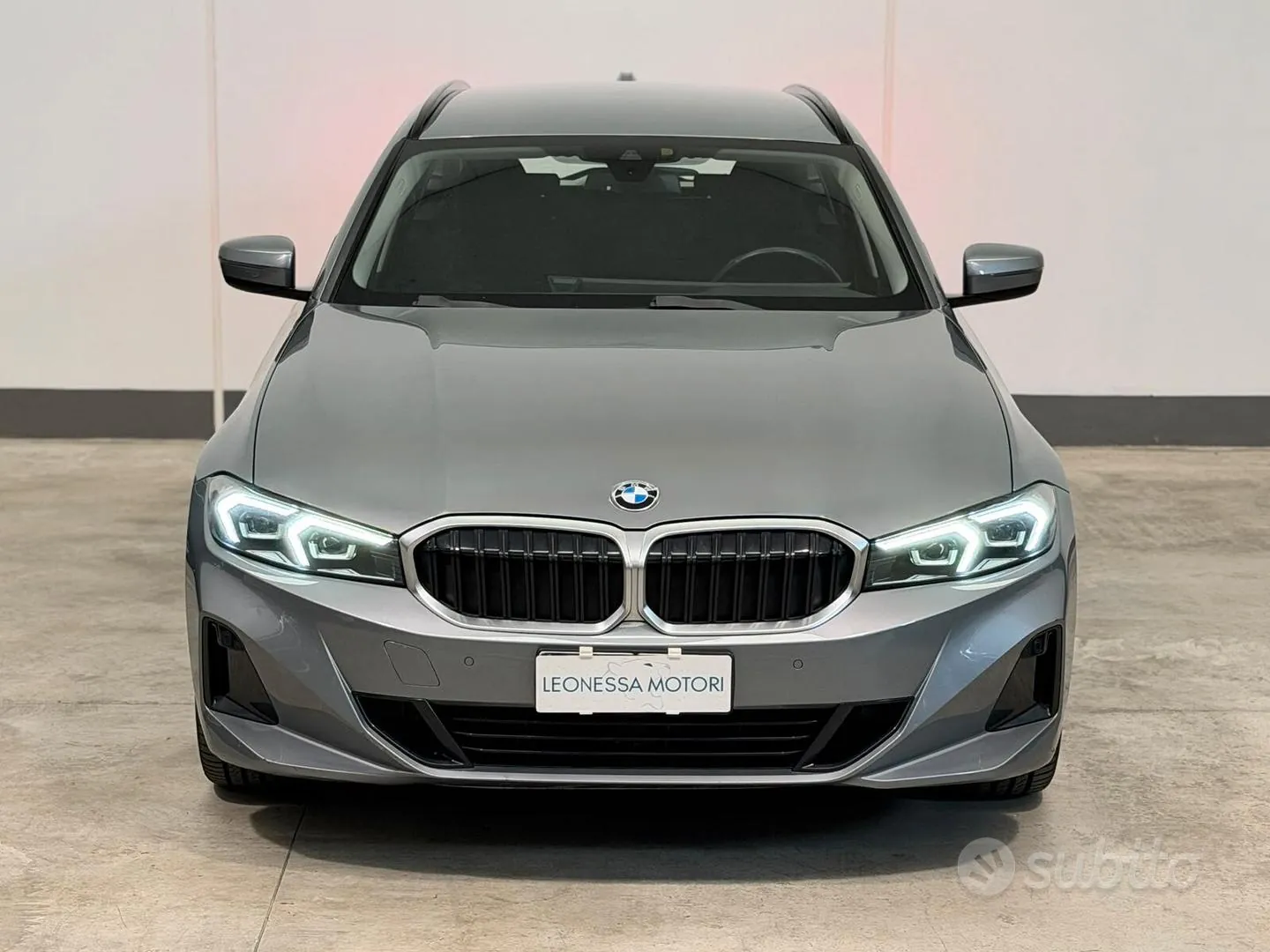 BMW 318D 2022 photo 2