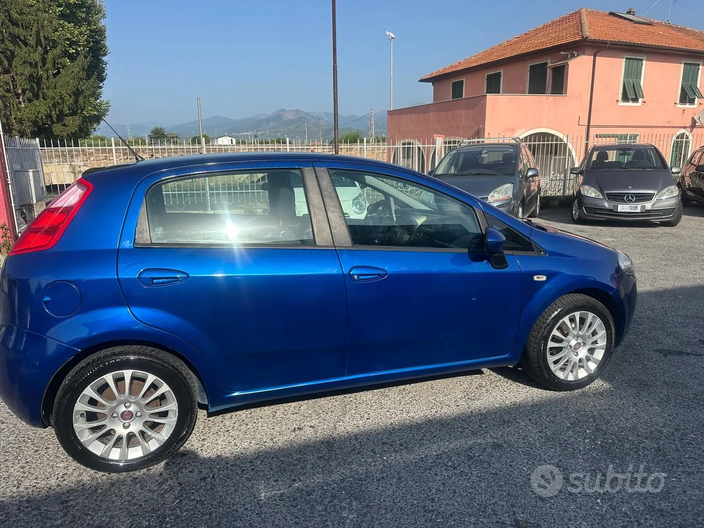 Fiat Grande Punto 2008 photo 3