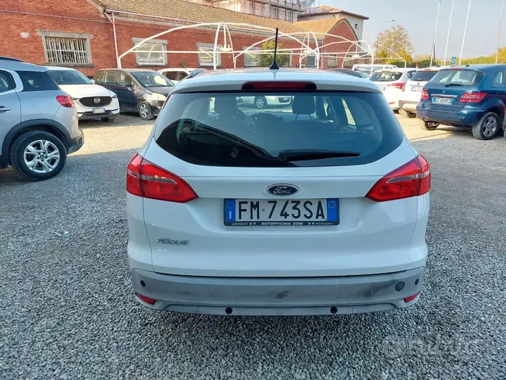 Ford Focus 2018 photo 2