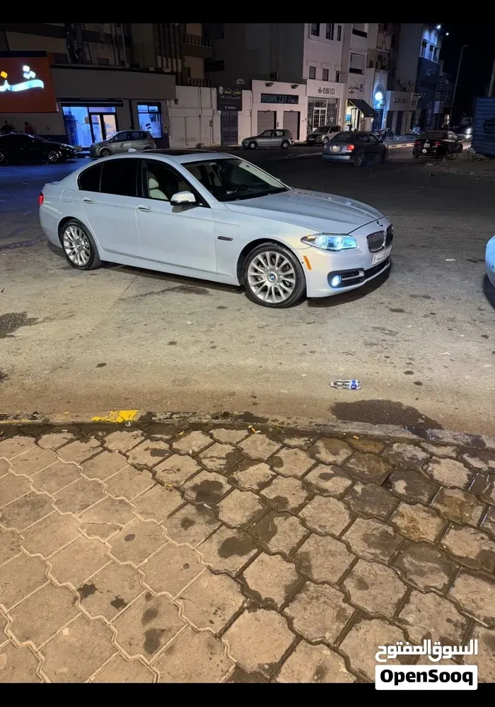 BMW 5 Series 2015 photo 3