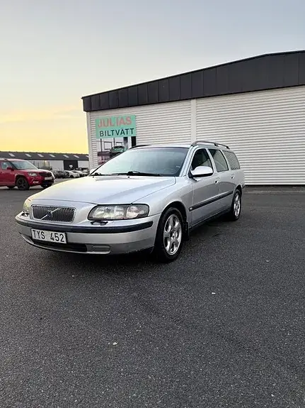 Volvo V70 2003 photo 2