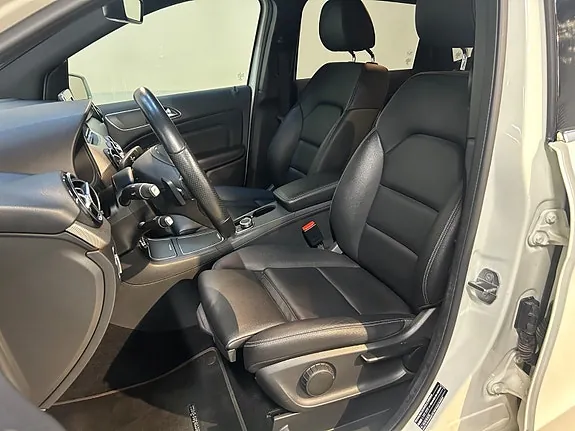 Mercedes-Benz B200 2018 photo 2