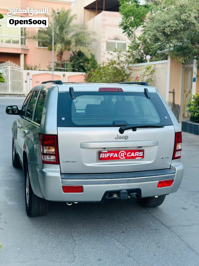 Jeep Grand Cherokee 2005 photo 2