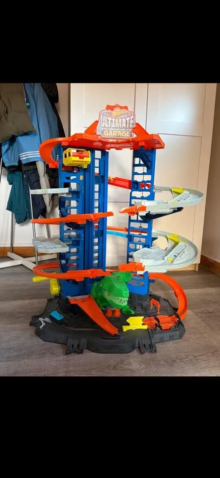 Hot Wheels Ultimate Garage
