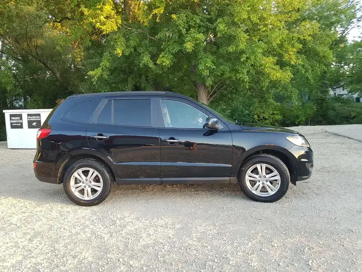 Hyundai Santa Fe 2010 photo 4