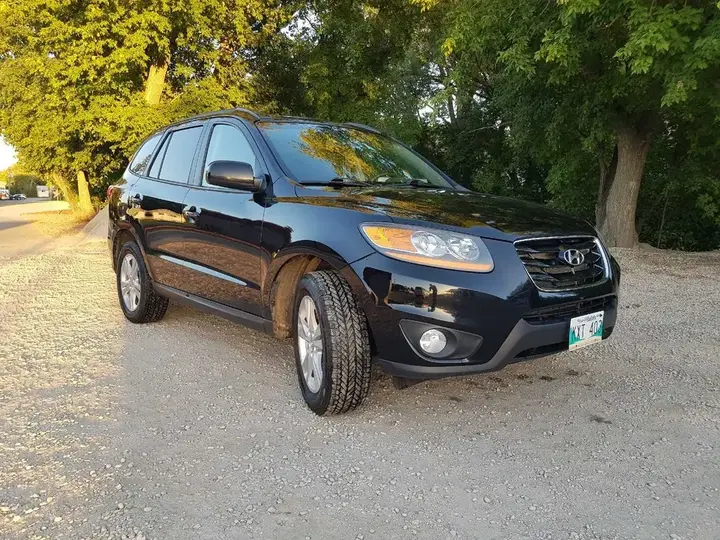 Hyundai Santa Fe 2010 photo 2
