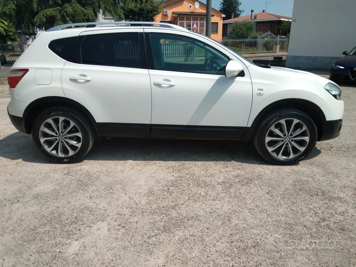 Nissan Qashqai 2010 photo 5