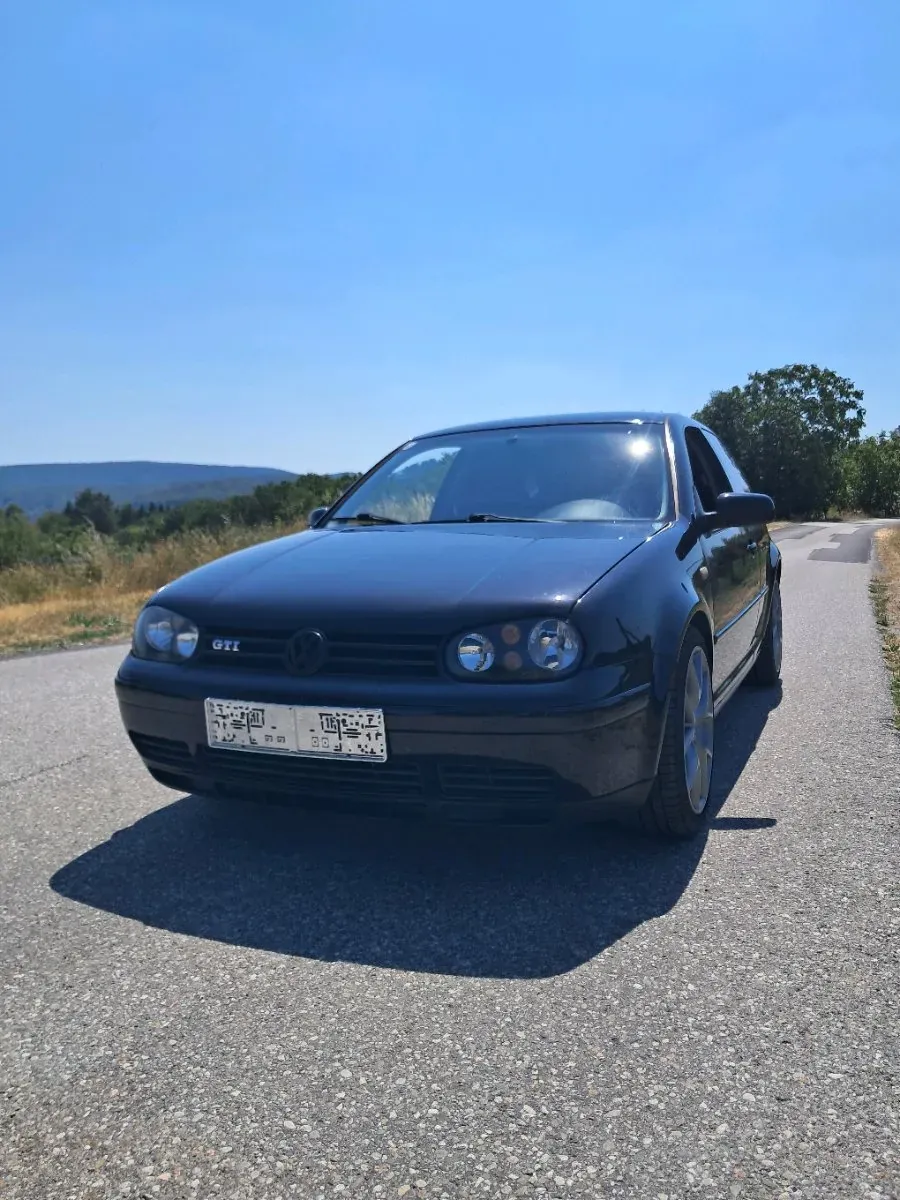Volkswagen Golf 1998 photo 2