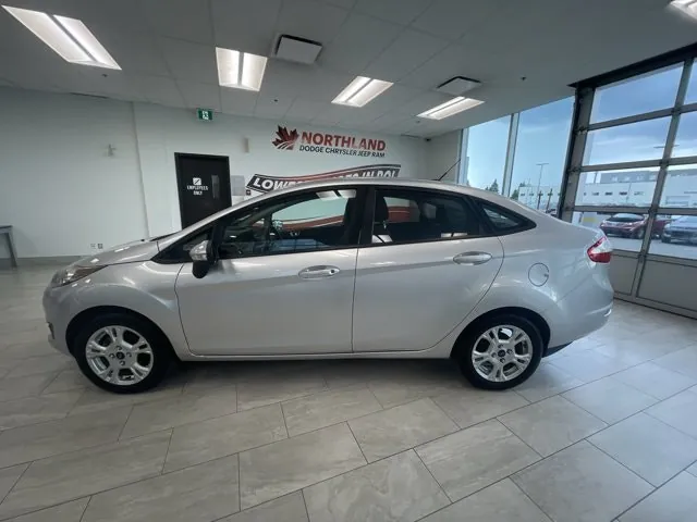 Ford Fiesta 2016 photo 2