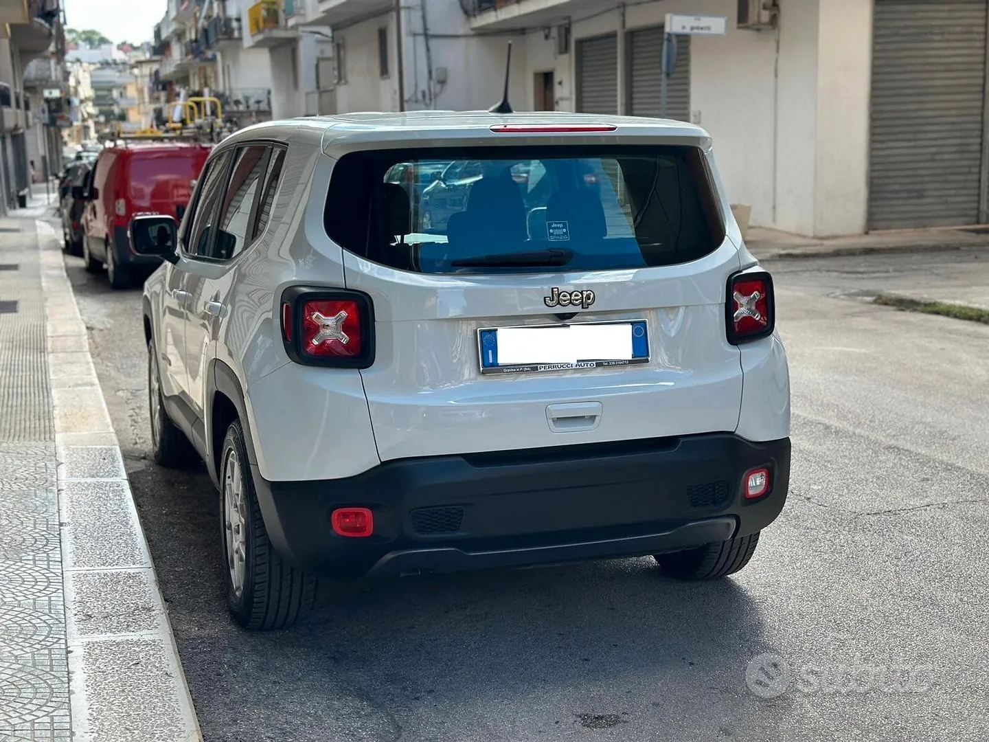 Jeep Renegade 2023 photo 2