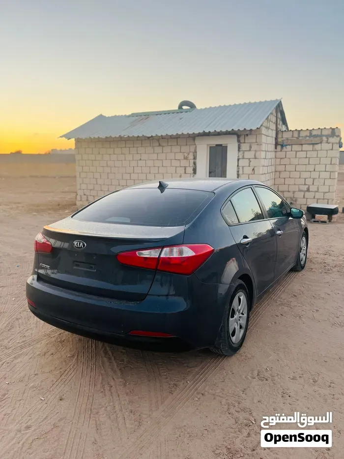 Kia Forte 2015 photo 3
