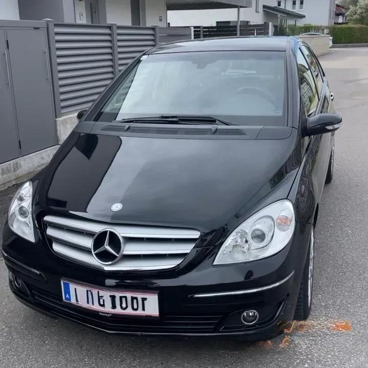 Mercedes-Benz B-Class 2009 photo 3
