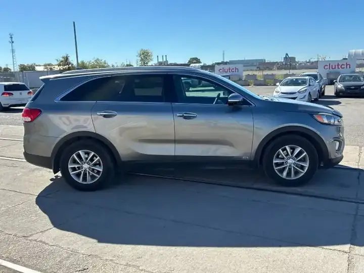 Kia Sorento 2018 photo 3