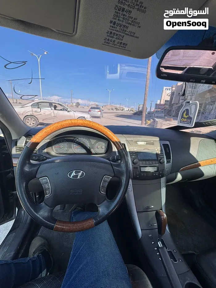 Hyundai Sonata 2010 photo 2
