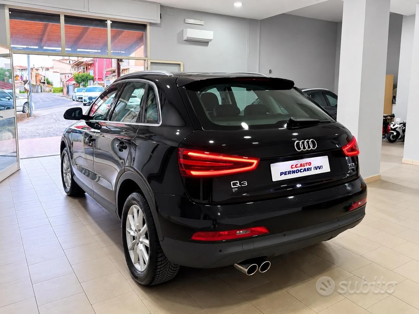 Audi Q3 2012 photo 3