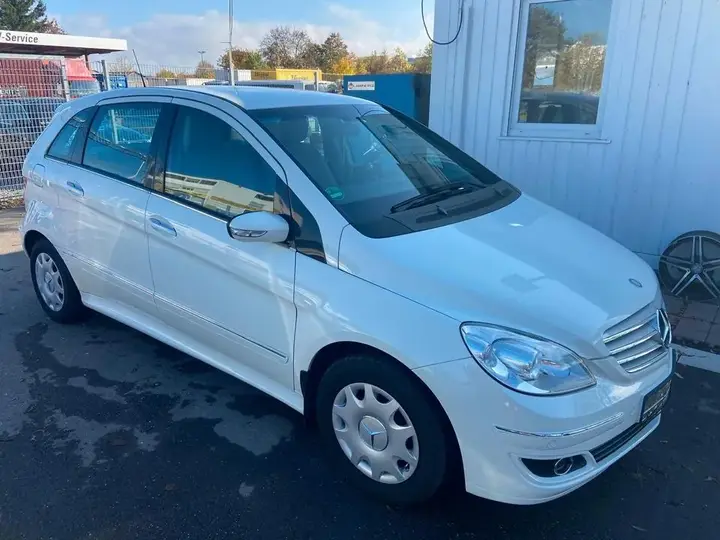 Mercedes-Benz B 170