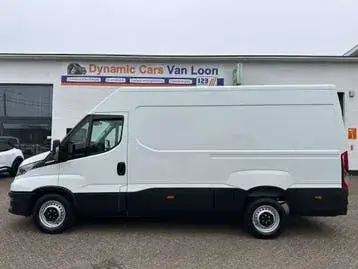 Iveco Daily 2022 photo 3