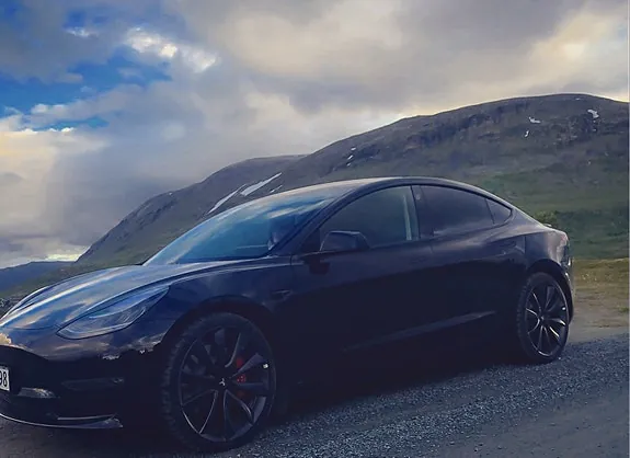 Tesla Model 3 2020 photo 2