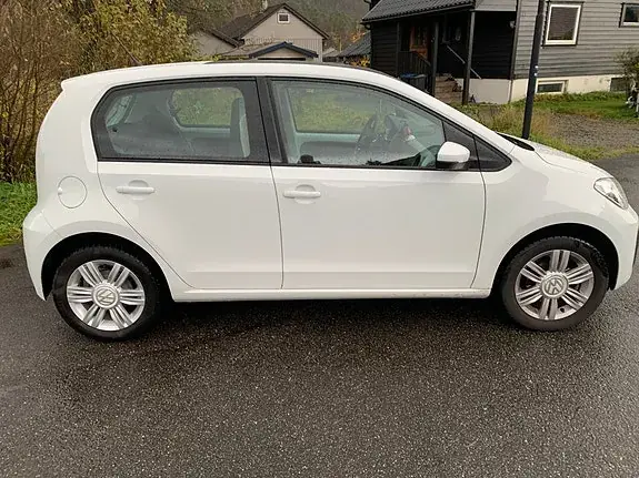 Volkswagen Up 2018 photo 2
