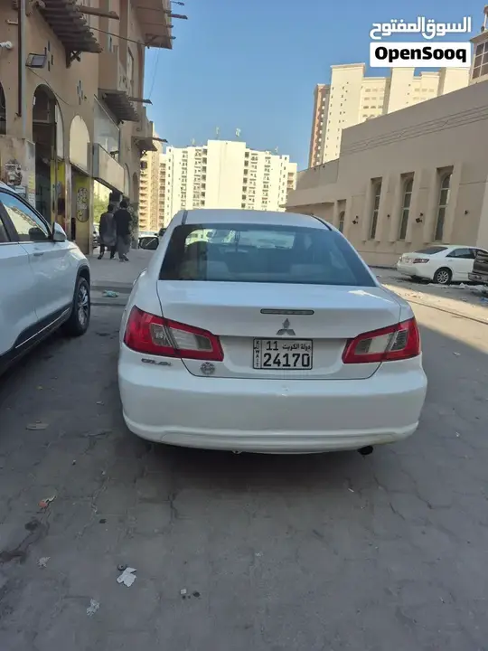Mitsubishi Galant 2012 photo 4