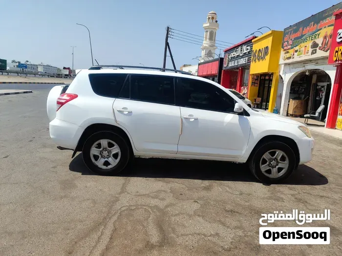 Toyota Rav 4 2010 photo 4