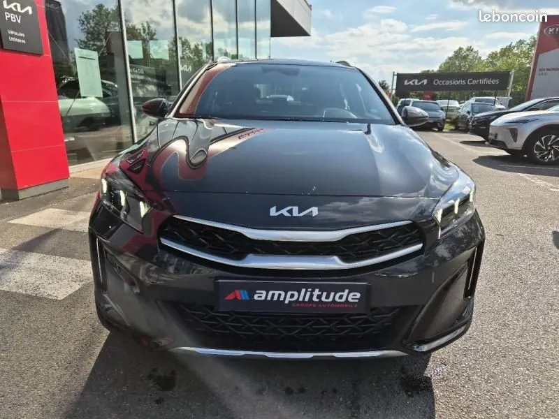 Kia Xceed 2025 photo 2