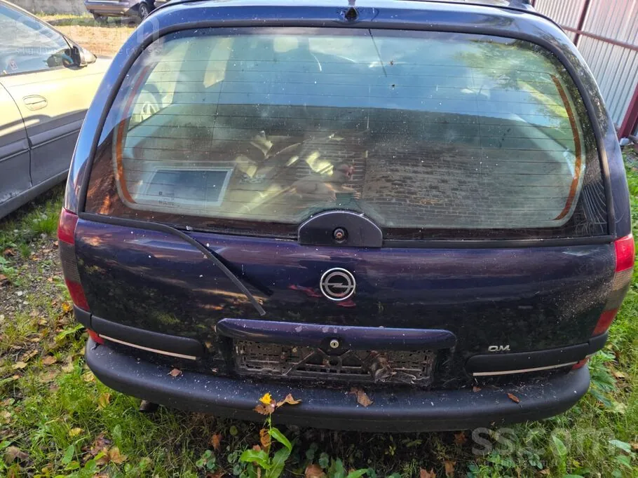 Opel Omega 1997 photo 2