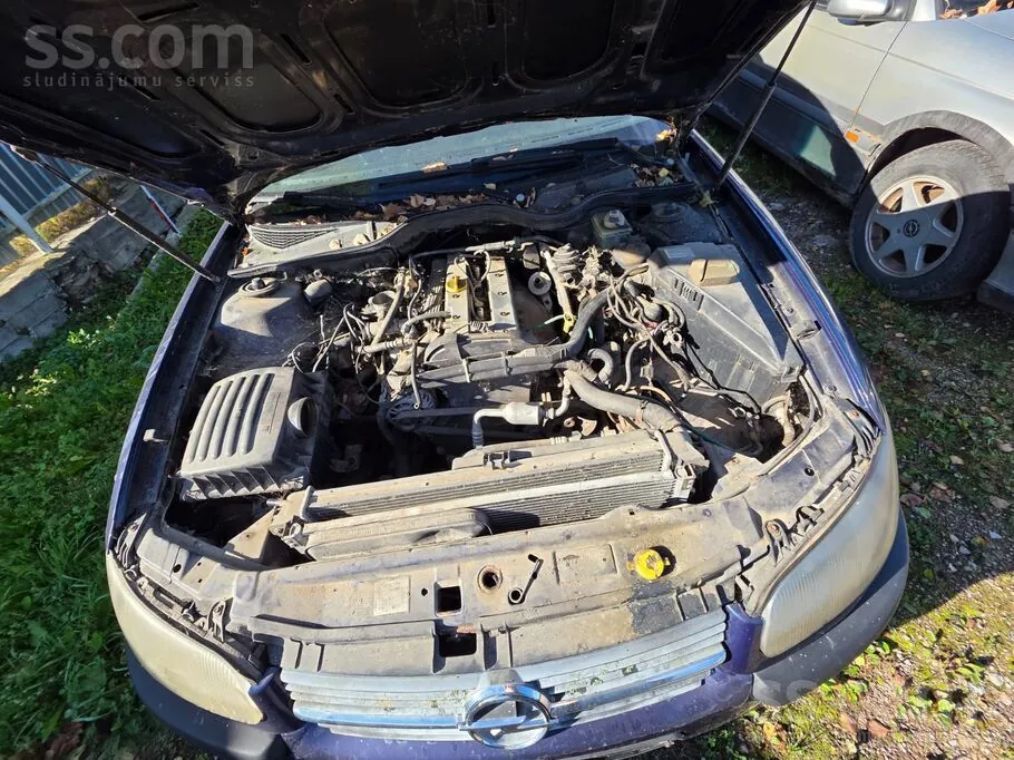Opel Omega 1997 photo 3