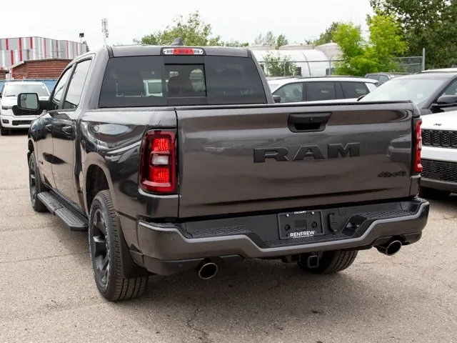 Ram 1500 Express Crew Cab 2026 photo 3