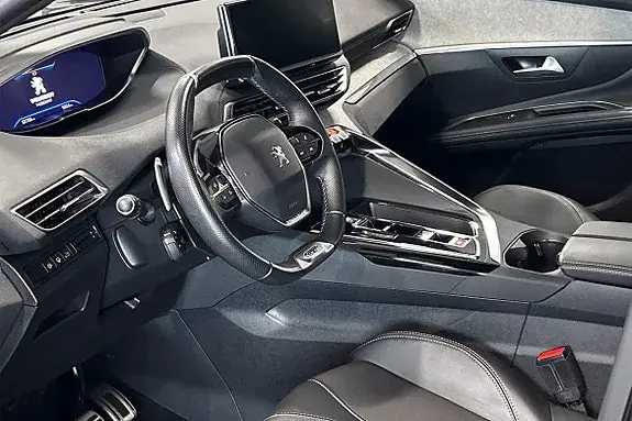 Peugeot 5008 2023 photo 5