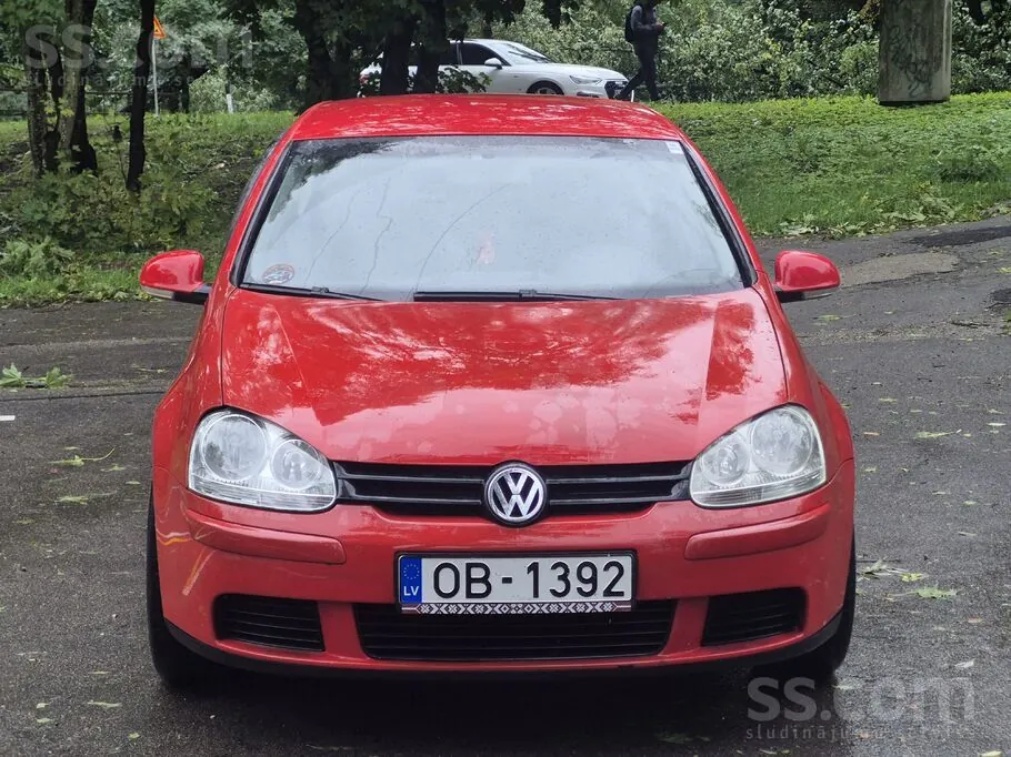 Volkswagen Golf 5 2004 photo 2