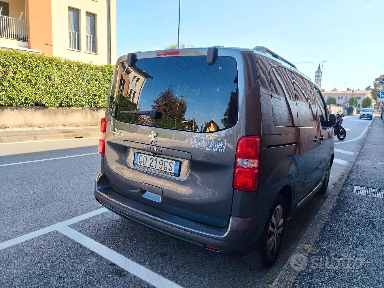 Peugeot Traveller
