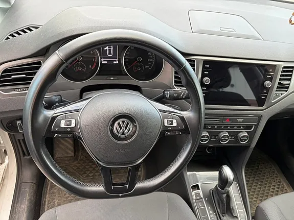 Volkswagen Golf Sportsvan 2019 photo 3