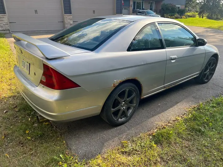 Honda Civic 2003 photo 2