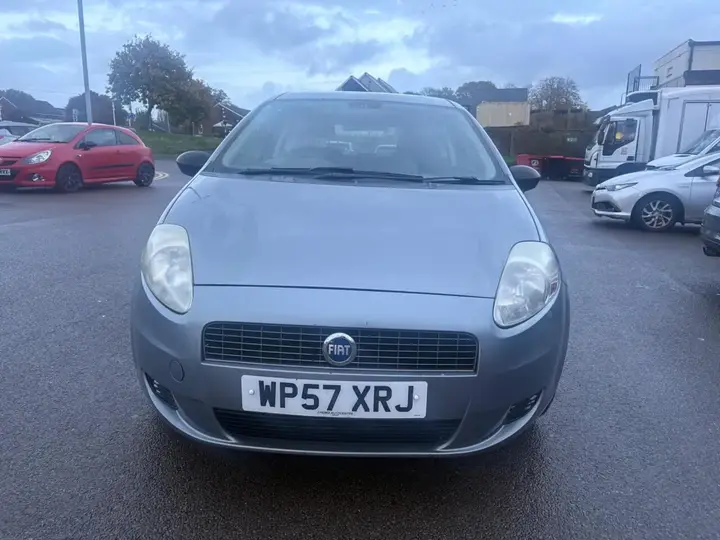 Fiat Grande Punto 2007 photo 3