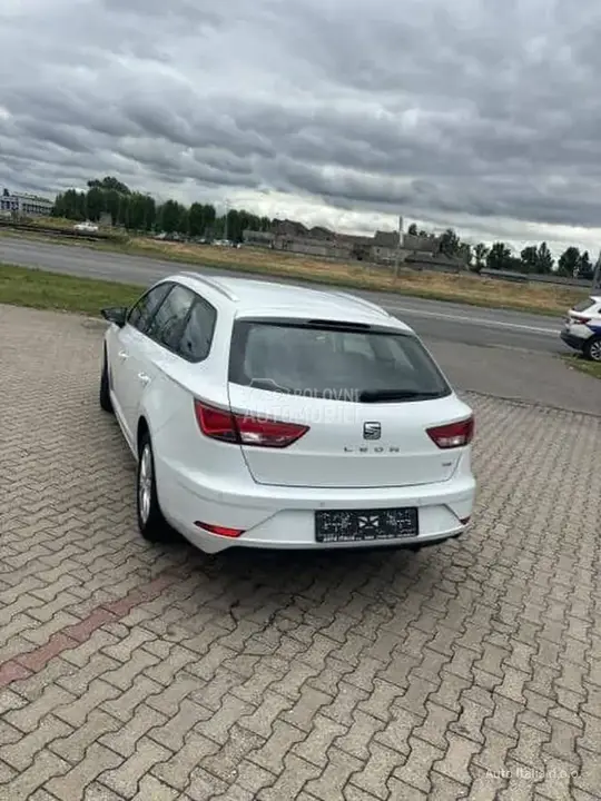 Seat Leon 2017 photo 2