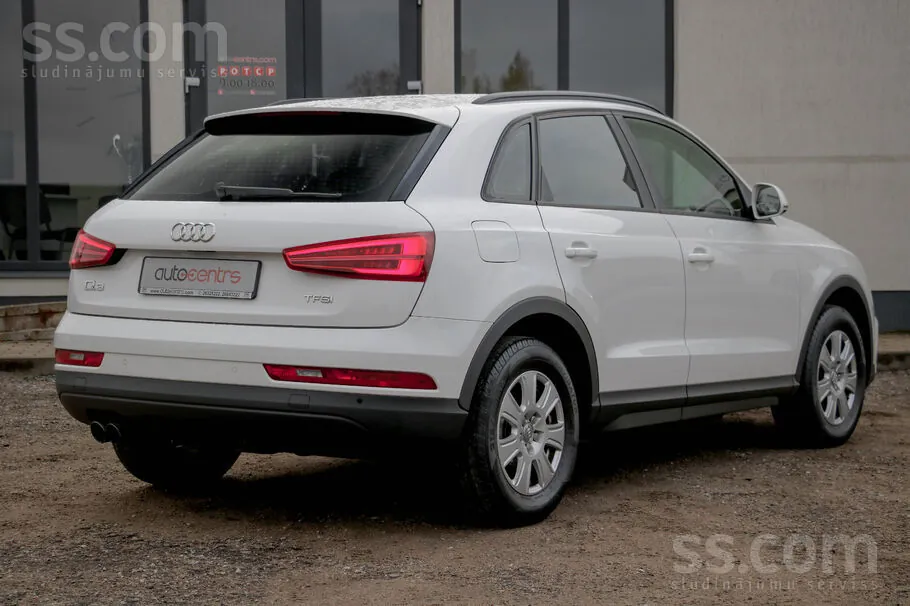 Audi Q3 2016 photo 4