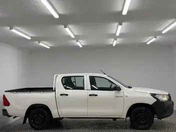 Toyota Hilux 2022 photo 3