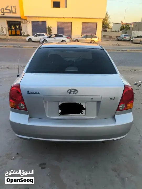 Hyundai Verna 2005 photo 2