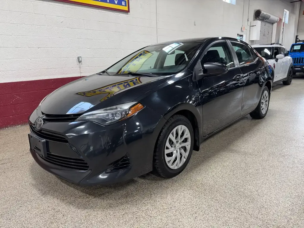Toyota Corolla 2017 photo 2