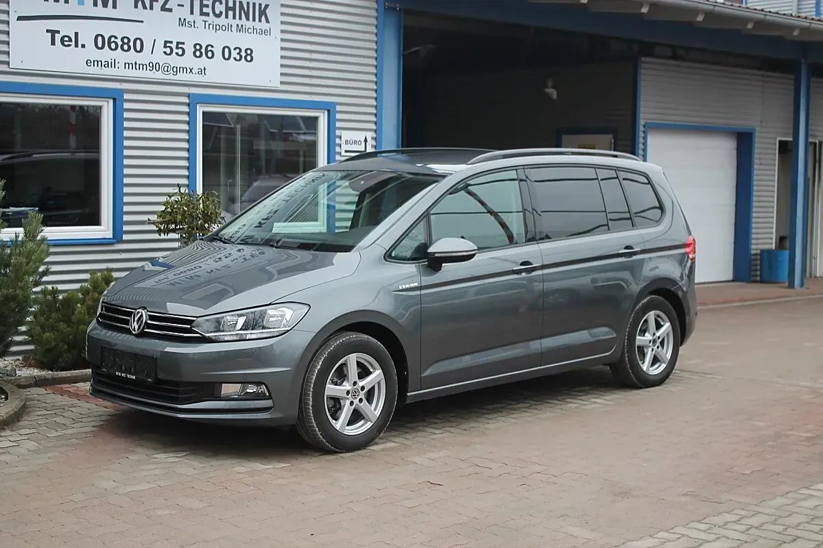 Volkswagen Touran 2017 photo 3